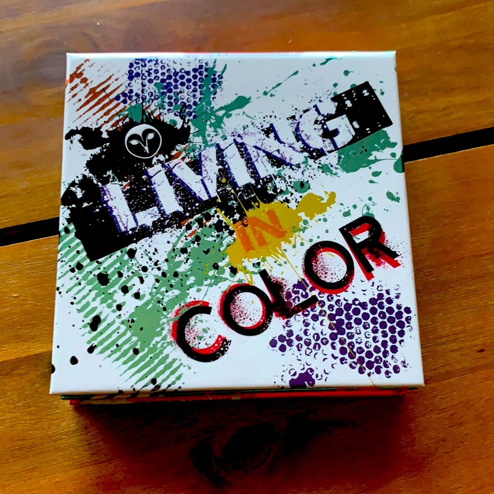 Hank & Henry Living In Color Eyeshadow Palette